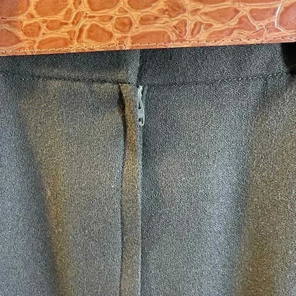 Evan Picone 10P Petite Olive Green 2 Pc Wool Suit Knee Skirt Suit & Belt USA Vtg - Picture 11 of 16